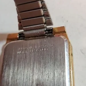 Montre Bulova Vintage Femme T3 - Années 90 - Mouvement Quartz - Boîtier Acier Doré/argenté
